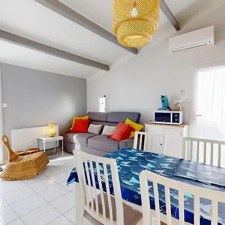 Holiday home Etoile De Avec Piscine Bretignolles-sur-Mer