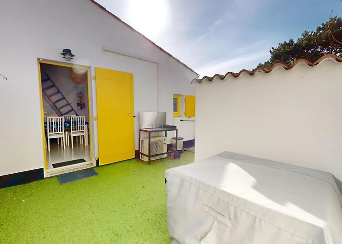 Etoile De Avec Piscine * 布雷蒂诺斯梅尔